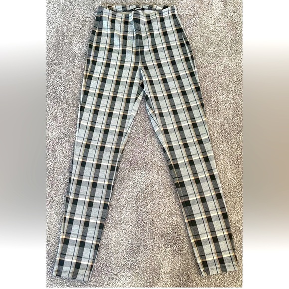 EUC Express Plaid Knit High Rise Leggings Black, White, Yellow (Women’s Size XS) - Picture 9 of 9